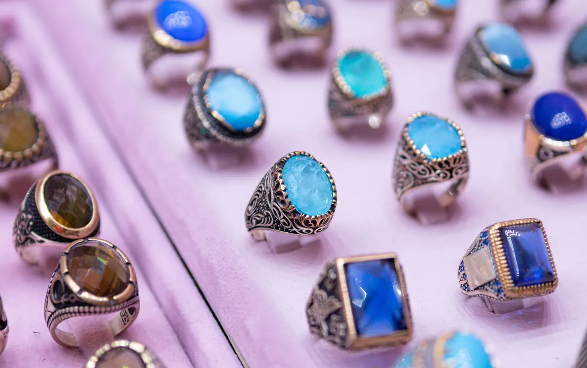Topaz Ring Buying Guide for Beginners: Cuts, Settings and Metals Explained